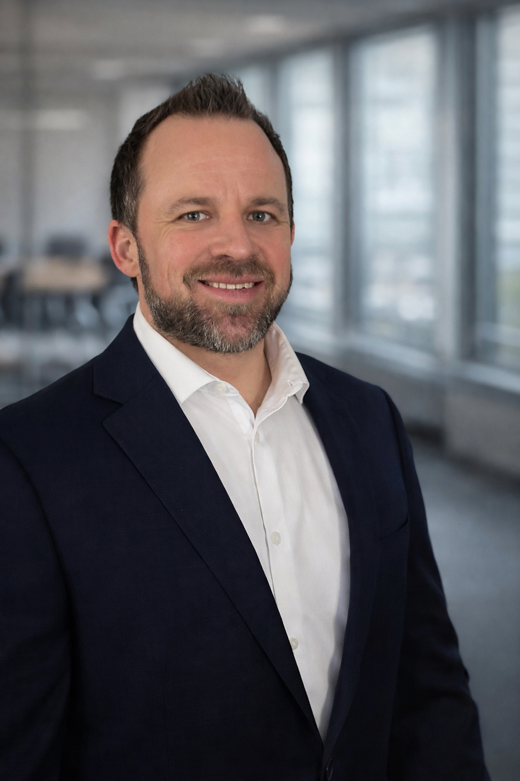 aaron karr headshot